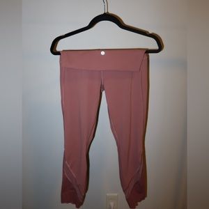 Lululemon 3/4 scallop detail leggings